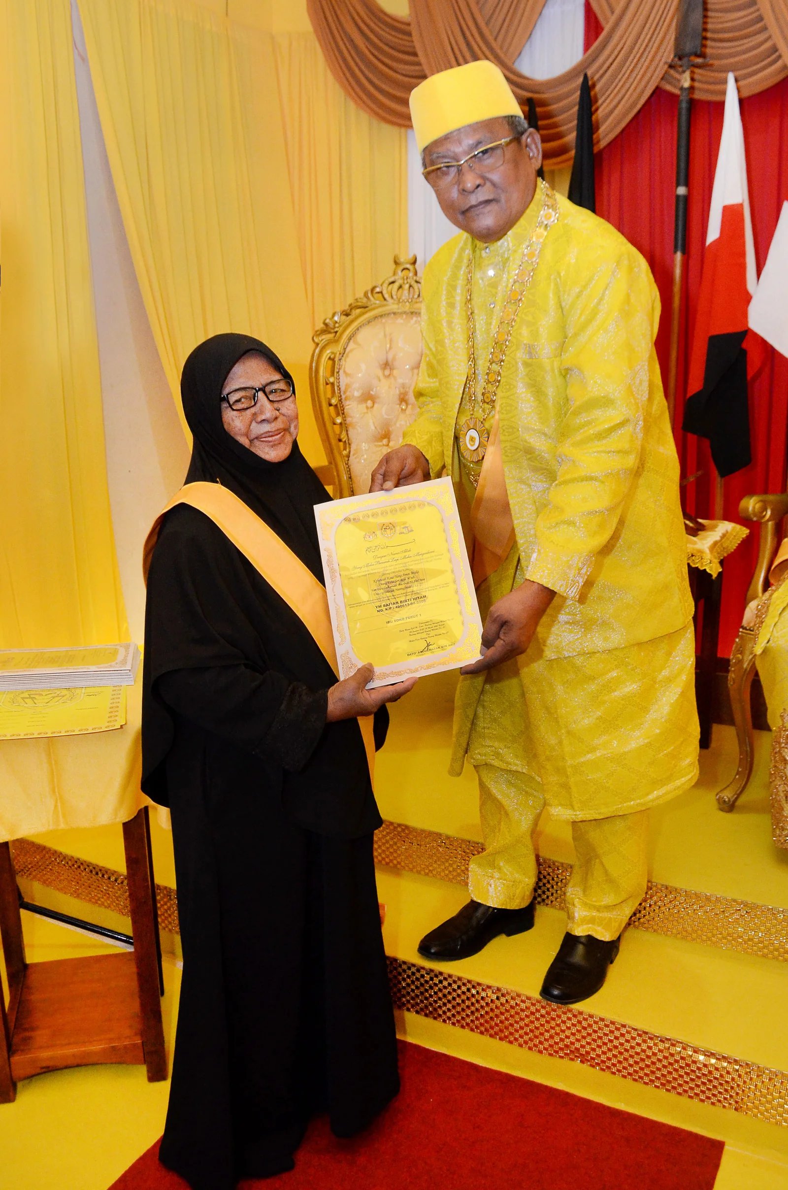 Rakaman istiadat pertabalan Undang Naning Ke-20 — 11