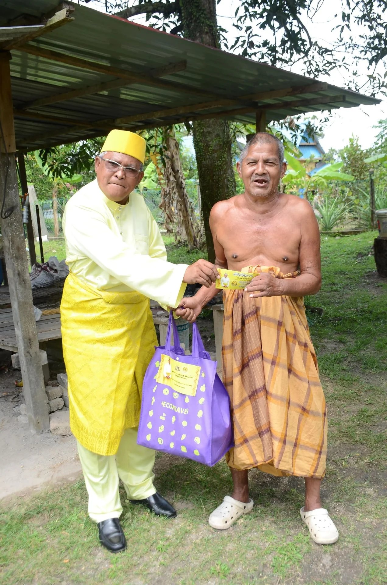 Sumbangan prihatin Jalinan Kasih Warisan Naning 06